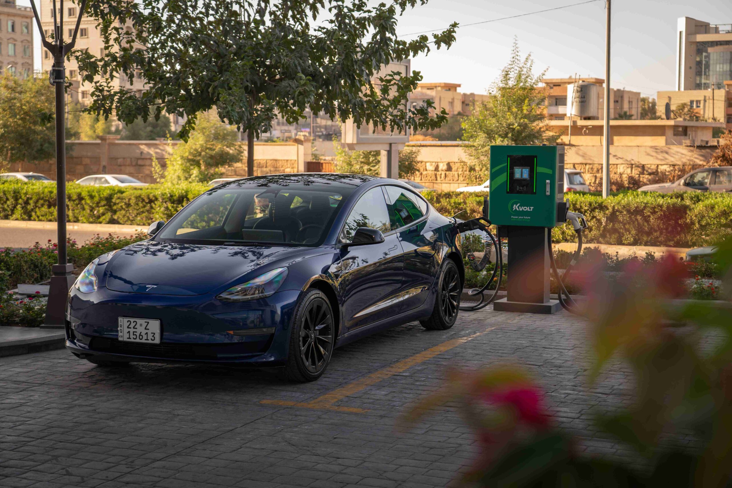Why Renting Electric Cars Is Rising in Dubai