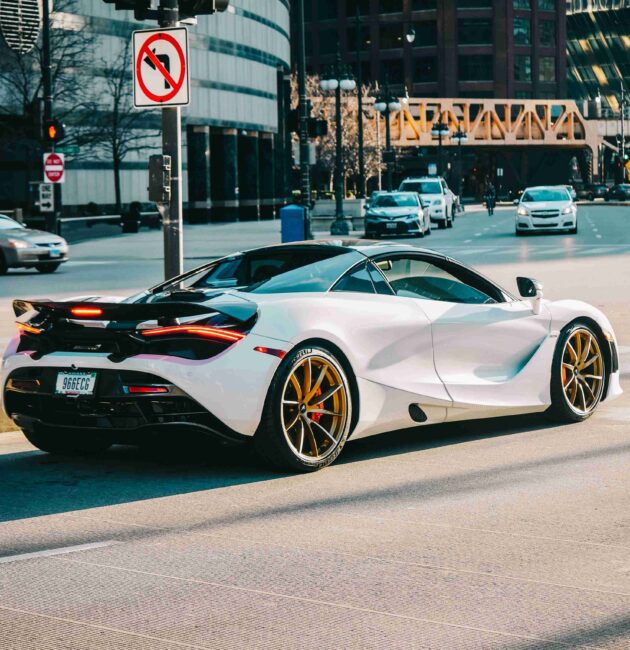 Explore the Emirates with Car Rental UAE